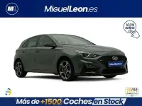Usado Hyundai i30 N Line 120 CV (88 kW) 2023 Gris Berlina