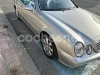Usado Mercedes CLK230 Avantgarde 193 CV (141 kW) 2001 Gris / plata Descapotable