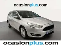Usado Ford Focus Trend 101 CV (74 kW) 2016 Gris Familiar