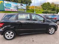 Usado Mercedes B180 109 CV (80 kW) 2009 Negro Monovolumen