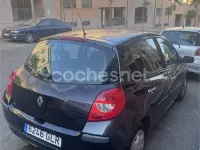 Usado Renault Clio II 85 CV (62 kW) 2009 Negro Berlina