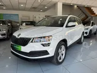 Usado Skoda Karoq Ambition 150 CV (110 kW) 2021 Blanco SUV