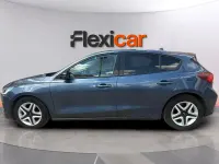 Usado Ford Focus Trend+ 120 CV (88 kW) 2022 Azul Berlina