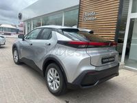 Käytetty Toyota C-HR Active 140 HP (102 kW) 2024 Harmaa Katumaasturi