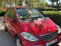 Usado Mercedes A180 Avantgarde 109 CV (80 kW) 2006 Rojo Monovolumen