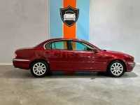 Usado Jaguar X-type 196 CV (144 kW) 2002 Granate Berlina