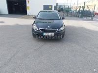 Usado Peugeot 308 Access 110 CV (80 kW) 2016 Gris / plata Berlina