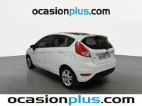 Usado Ford Fiesta Trend 101 CV (74 kW) 2017 Blanco Utilitario