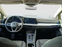 Usado VW Golf VII Life 150 CV (110 kW) 2021 Amarillo Utilitario