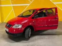 Usado VW Fox 75 CV (55 kW) 2005 Rojo Utilitario