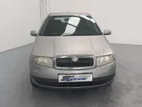 Usado Skoda Fabia Comfort 64 CV (47 kW) 2004 Gris / plata Berlina