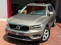 Usado Volvo XC40 Momentum 150 CV (110 kW) 2020 Beige SUV