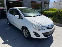 Usado Opel Corsa Color Edition 100 CV (73 kW) 2012 Blanco Utilitario