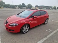 Usado Seat Leon Sport 140 CV (102 kW) 2009 Rojo Utilitario