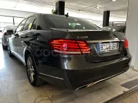 Usado Mercedes E220 Avantgarde 170 CV (125 kW) 2015 Gris / plata Berlina
