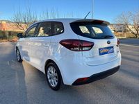 Usado Kia Carens 115 CV (84 kW) 2018 Blanco Monovolumen