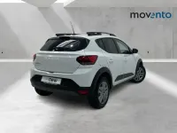 Usado Dacia Sandero Expression 101 CV (74 kW) 2023 Blanco Berlina