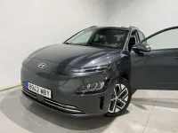 Usado Hyundai Kona Style 150 kW (204 CV) 2022 Gris SUV