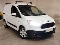Usado Ford Tourneo Courier Trend 75 CV (55 kW) 2015 Blanco Monovolumen