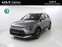 Usado Kia Niro 141 CV (103 kW) 2024 Gris / plata SUV