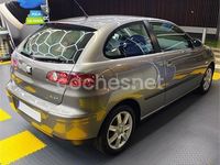 Usado Seat Ibiza 75 CV (55 kW) 2003 Gris / plata Berlina