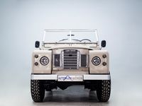 Usado Land Rover 3 67 CV (49 kW) 1982 Beig