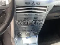 Usado Opel Astra GTC Sport 110 CV (80 kW) 2008 Gris / plata Berlina