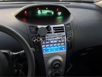 Usado Toyota Yaris 90 CV (66 kW) 2008 Gris / plata Utilitario