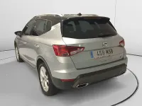 Usado Seat Arona FR 150 CV (110 kW) 2024 Gris / plata SUV