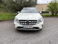 Usado Mercedes GLA180 Urban 122 CV (89 kW) 2018 Blanco SUV