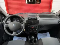 Usado Fiat Punto 60 CV (44 kW) 2007 Plateado Utilitario