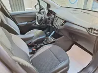 Usado Opel Crossland X Elegance 111 CV (81 kW) 2020 Gris / plata SUV