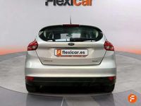 Usado Ford Focus 125 CV (91 kW) 2016 Gris Berlina