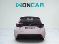 Usado Toyota Yaris Business Edition 116 CV (85 kW) 2021 Blanco Utilitario
