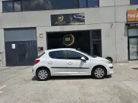 Usado Peugeot 207 Sport 69 CV (50 kW) 2008 Blanco Utilitario