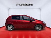 Usado Fiat Grande Punto Dynamic 77 CV (56 kW) 2006 Rojo Utilitario