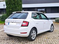Usado Skoda Fabia Ambition 95 CV (69 kW) 2020 Blanco Berlina