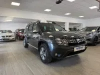 Usado Dacia Duster Lauréate 110 CV (80 kW) 2015 Gris / plata SUV