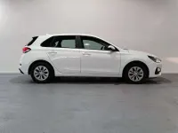 Usado Hyundai i30 110 CV (80 kW) 2022 Blanco Utilitario
