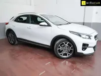Usado Kia XCeed 136 CV (100 kW) 2022 Blanco SUV