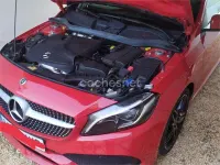 Usado Mercedes A180 122 CV (89 kW) 2018 Rojo Berlina