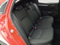 Usado Honda Civic Elegance 126 CV (92 kW) 2021 Rojo Utilitario
