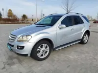 Usado Mercedes ML300 224 CV (164 kW) 2006 Gris SUV