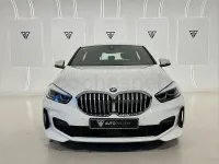 Usado BMW 118 M Sport 150 CV (110 kW) 2020 Blanco Berlina