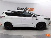 Usado Ford Kuga ST-Line 182 CV (133 kW) 2017 Blanco SUV