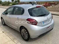 Usado Peugeot 208 Style 110 CV (80 kW) 2015 Gris / plata Utilitario