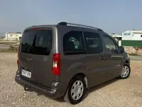 Usado Peugeot TePee Outdoor 92 CV (67 kW) 2009 Marrón Van