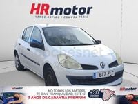 Usado Renault Clio II Authentique 75 CV (55 kW) 2007 Blanco Berlina
