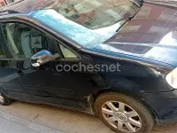 Usado VW Touran Highline 140 CV (102 kW) 2006 Negro Monovolumen