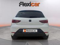 Używany Seat Leon Reference 90 KM (66 kW) 2017 Biały Sedan/Limuzyna